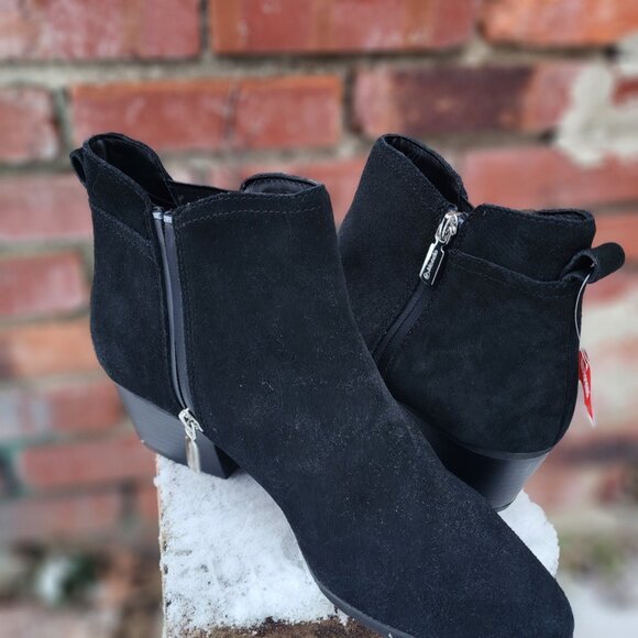 Blondo Claire Suede Waterproof Boots NWT - Picture 1 of 3